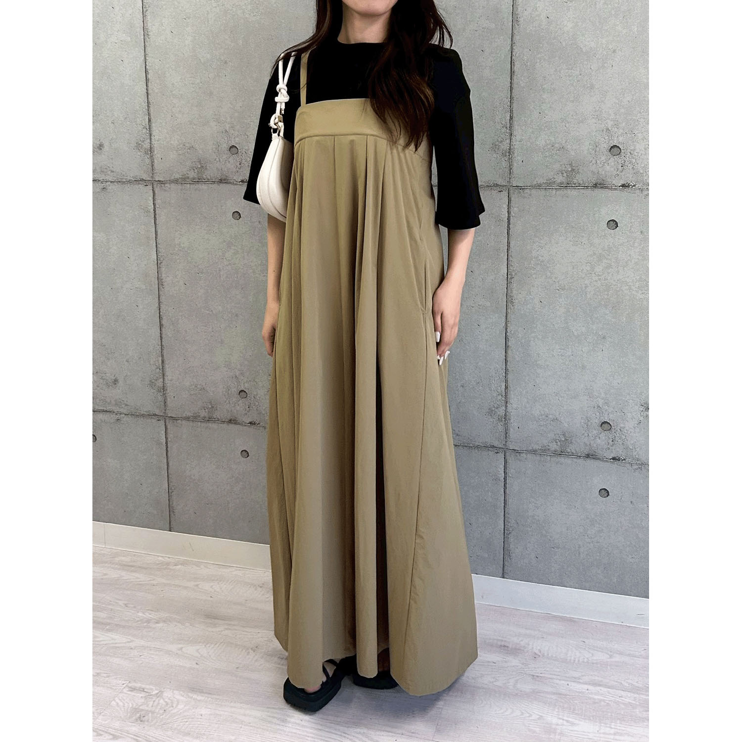 ROSIEE ロゴ刺繍5分袖トップス - 画像7