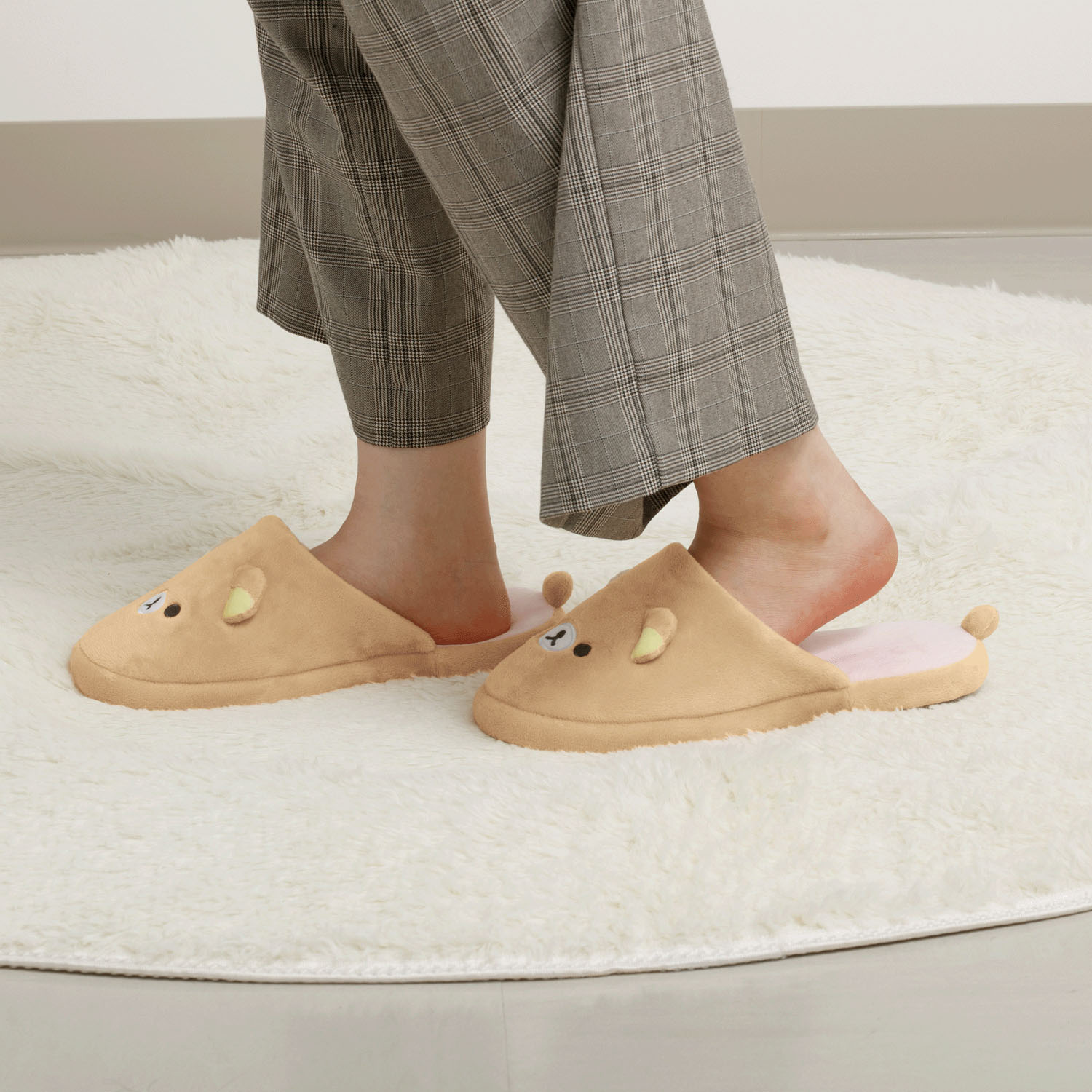 リラックマ ぬいぐるみスリッパ   「Makeup Rilakkuma」 - 画像3