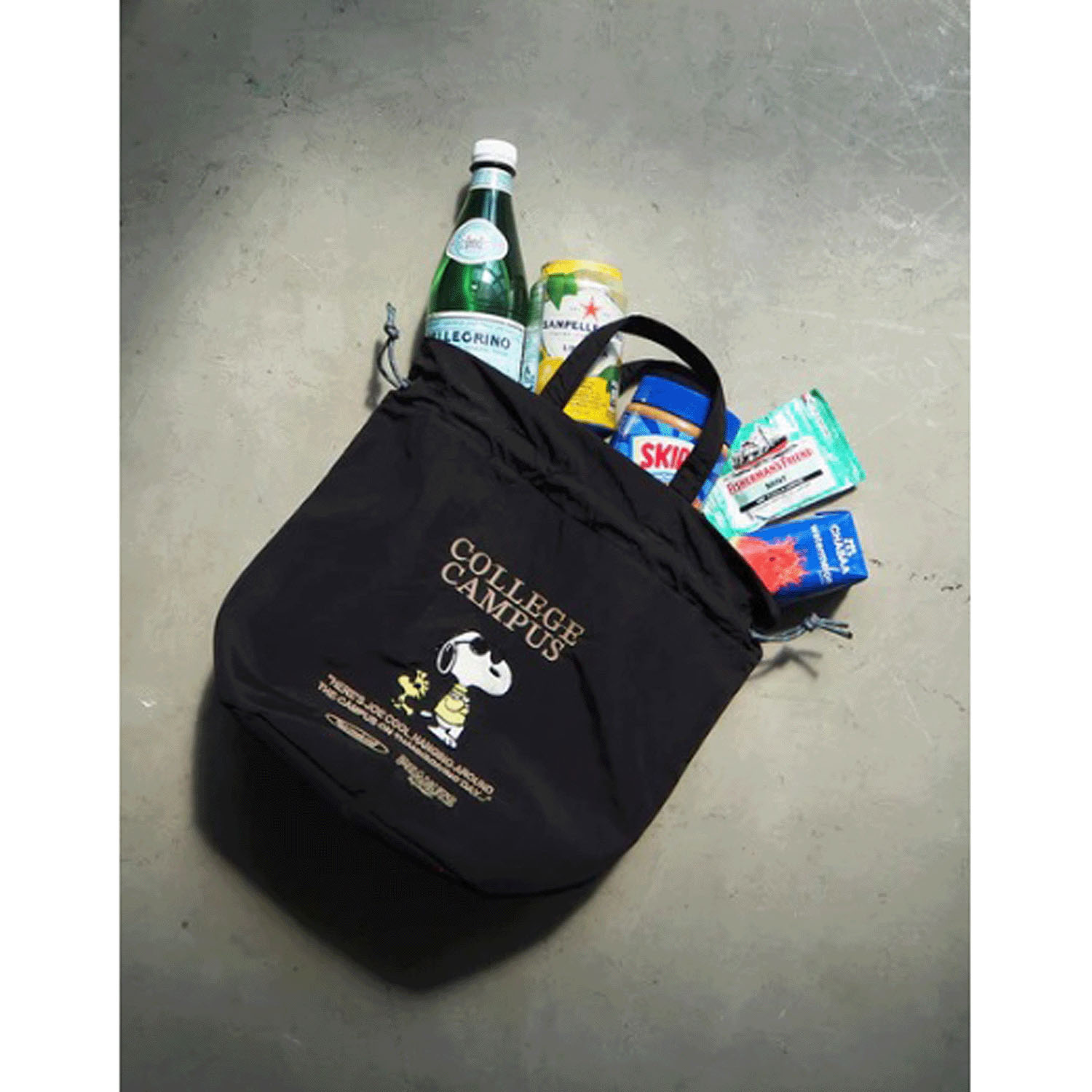 スヌーピー 保冷巾着トート （PEANUTS） BLACK - 画像2