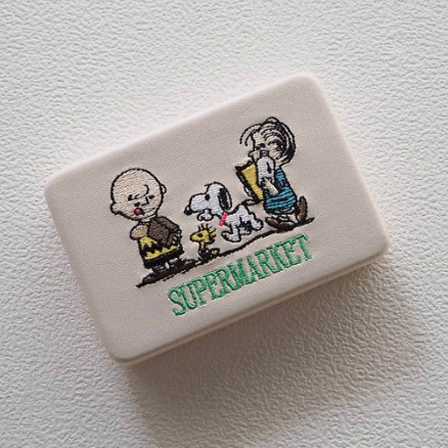 スヌーピー マルチケース コンパクトミラーケースL IVORY