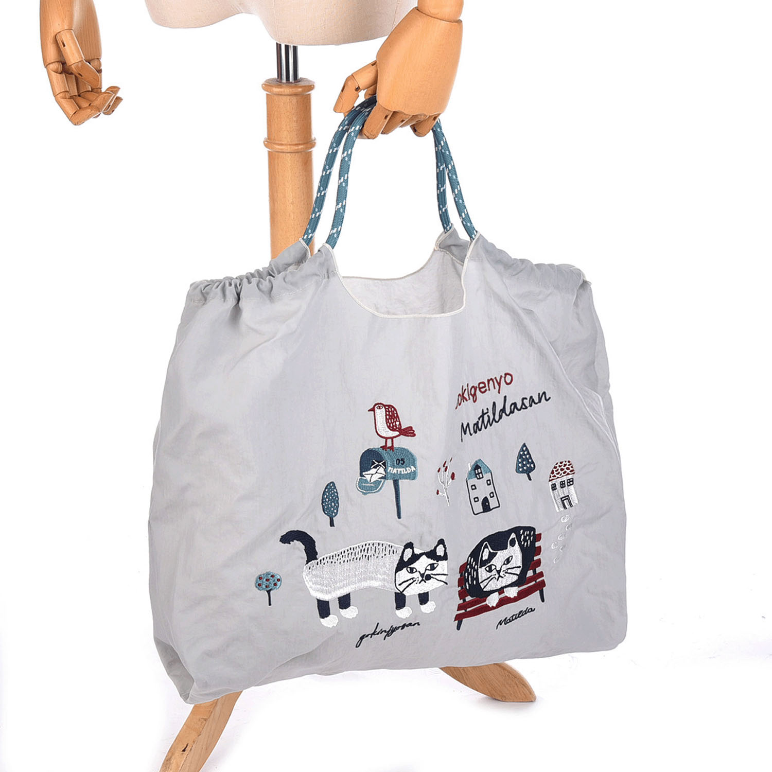 【オフホワイト：取り扱い終了】撥水加工刺繍ワッシャーバッグ L マチルダさん柄 - 画像12