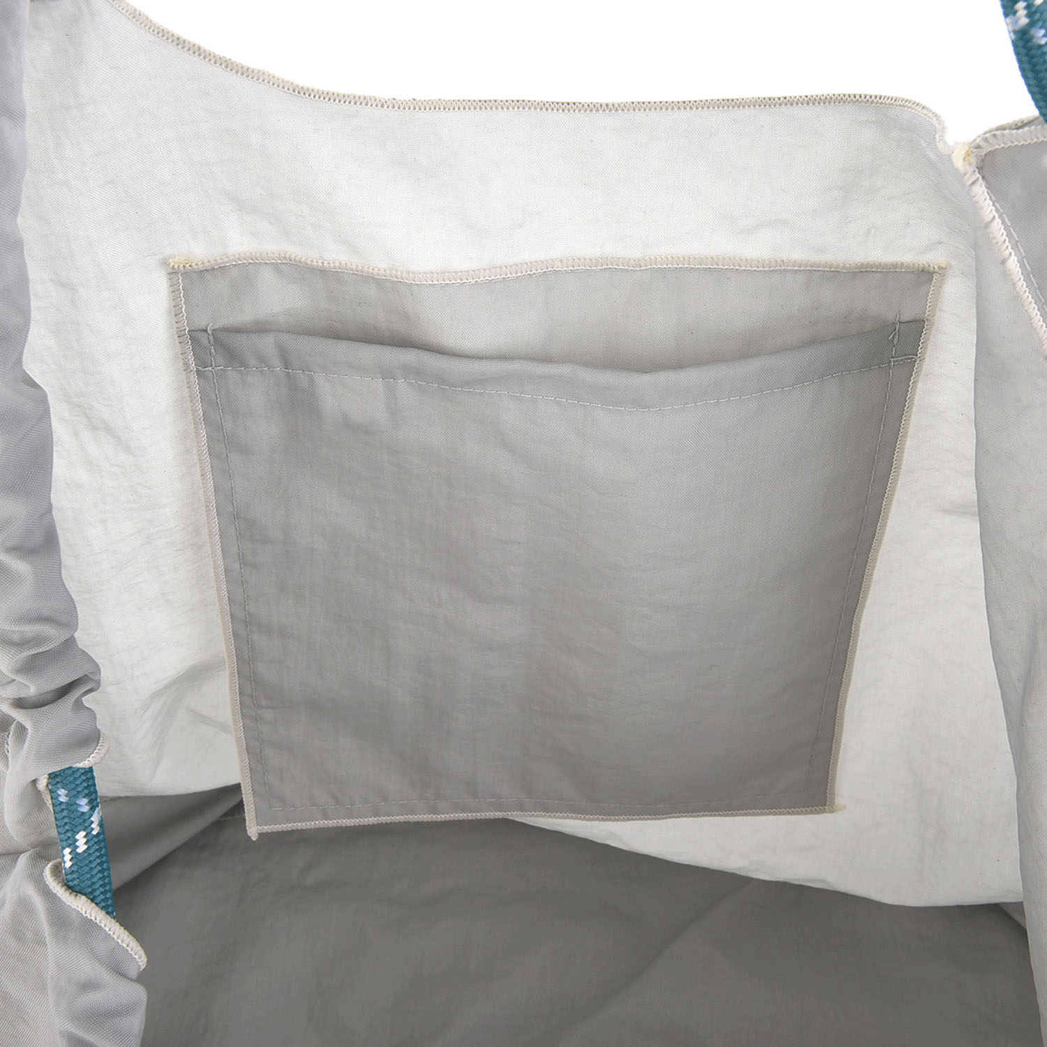 【オフホワイト：取り扱い終了】撥水加工刺繍ワッシャーバッグ L マチルダさん柄 - 画像8