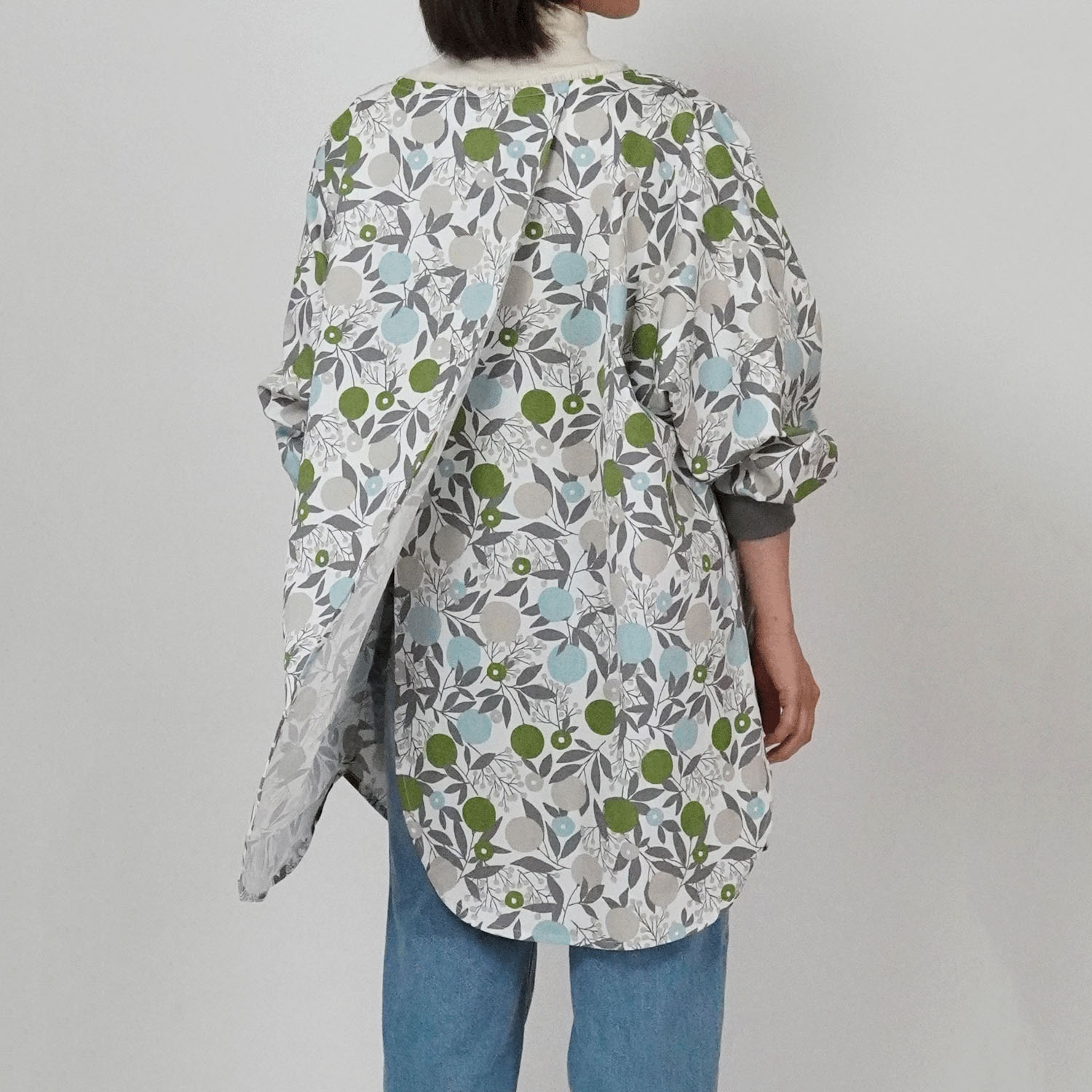 フルクト 花びらリブ袖かっぽう着