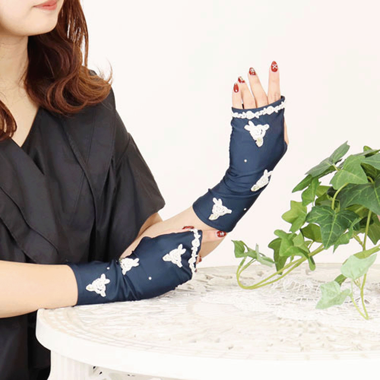 シャインローズUVショート手袋 - 画像4