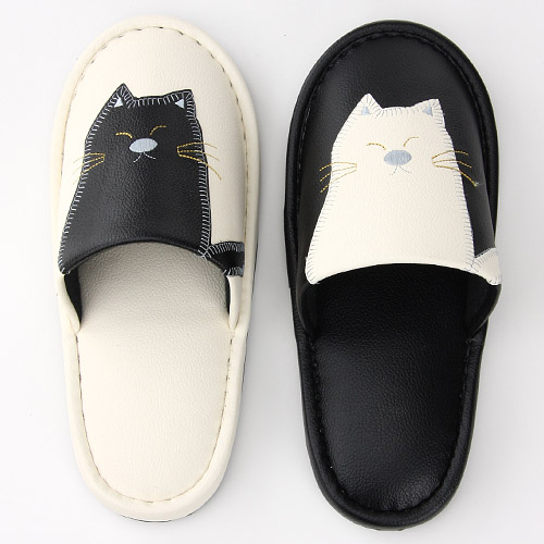 ネコ合皮スリッパ